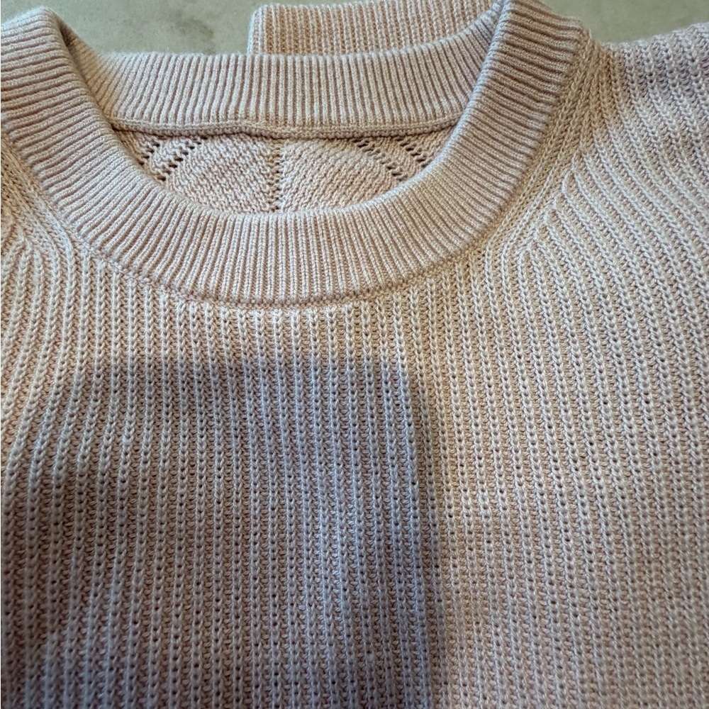 LULULEMON LAVENDER HAZE SWEATER!! Gorgeous details and quality! S - Picture 4 of 7
